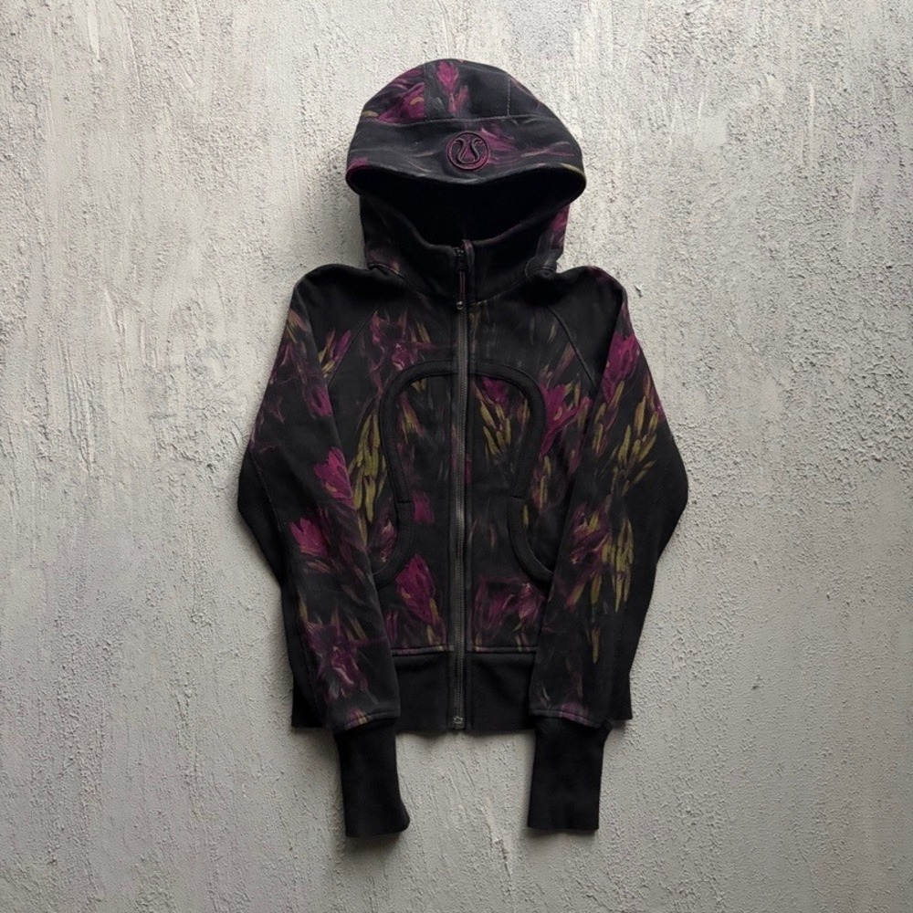 Lululemon Scuba Hoodie Small Black Floral Full Zip Sweatshirt
